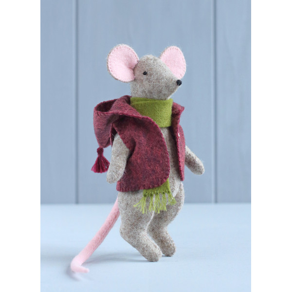 felt-mouse-doll-sewing-pattern-4.jpg