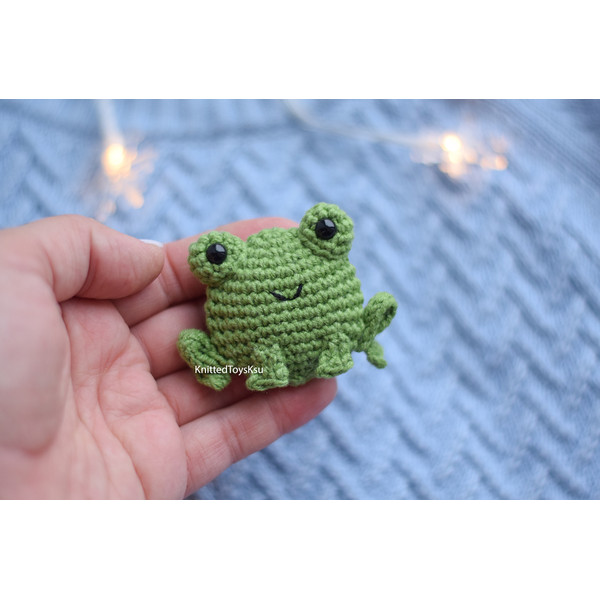 frog-Brooch-scarf-Pin