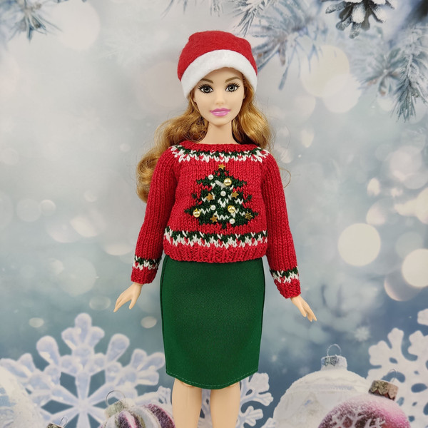 Barbie curvy christmas sweater.jpg