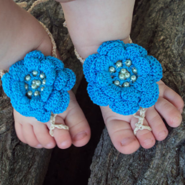 thebabemuse_crochet baby sandals_baby shower gift.png