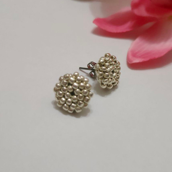 Small round beaded earrings