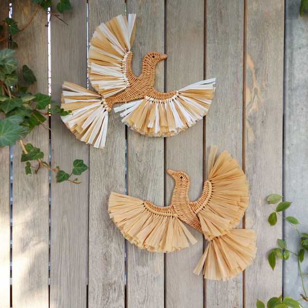 Two birds for wall decor
