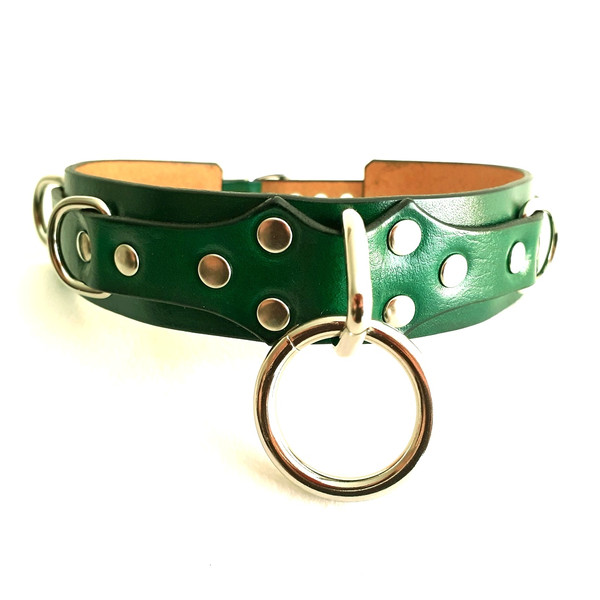 Green-leather-submissive-collar-with-front-o-ring-and-sides-d-rings.jpg