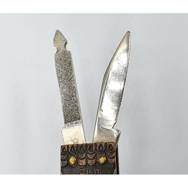 8 Vintage Folded Manicure Knife Keychain OWL Pavlovo USSR 1980s.jpg