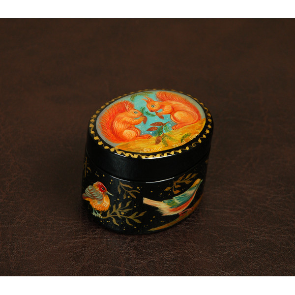small lacquer box with animals