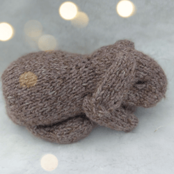 Bunny knitting pattern, knitted animal pattern.