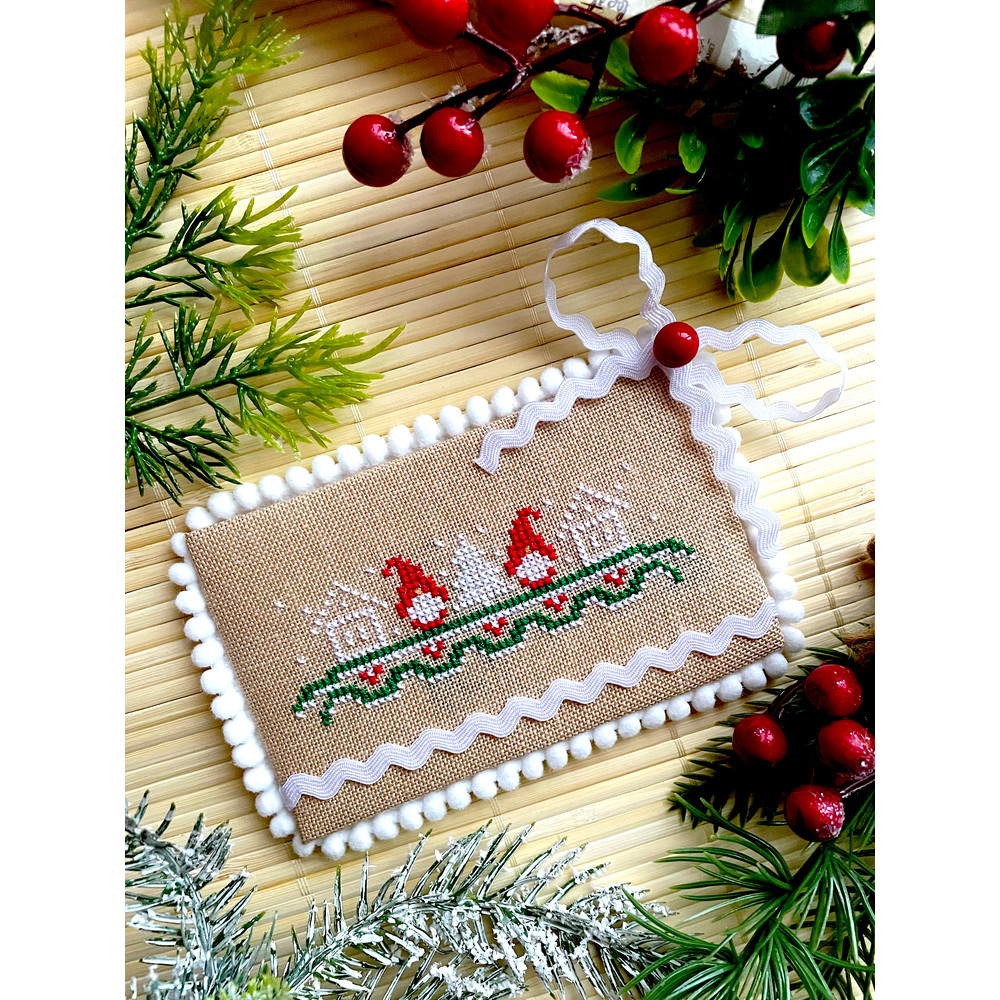 Christmas Gnomes Shelf 4.jpg