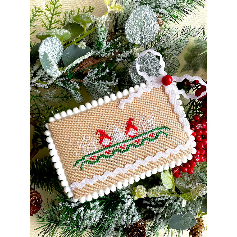 Christmas Gnomes Shelf 2.jpg