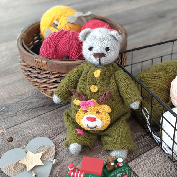 knitted animal toy, amigurumi bear, knitted bear,