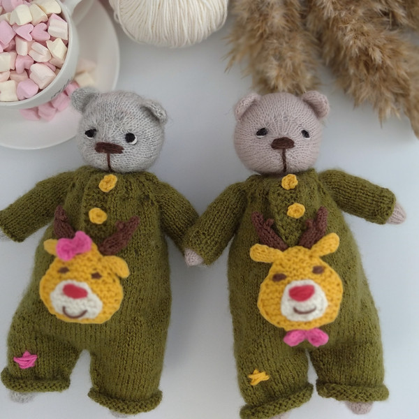 Knitting teddy bear pattern. Tutorial knitting toys