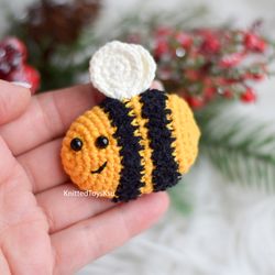 outfit accessories handmade bee brooch Valentines Day gift ideas, tiny bee pin badge Mothers day gift ideas