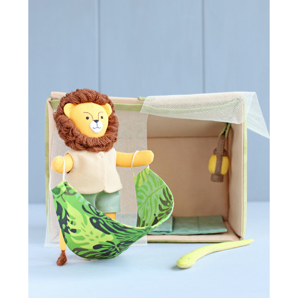 safari-camping-tent-for-mini-lion-and-monkey-dolls-sewing-pattern-10.jpg