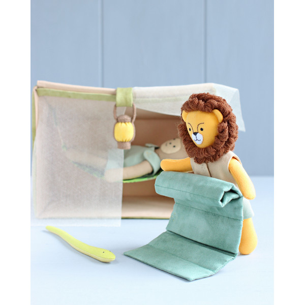 safari-camping-tent-for-mini-lion-and-monkey-dolls-sewing-pattern-15.jpg