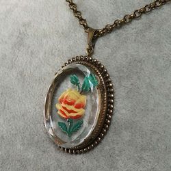 Tea Rose Intaglio Necklace Clear Vintage Glass Yellow Rose Flower Intaglio Floral Cameo Pendant Necklace Jewelry 7337