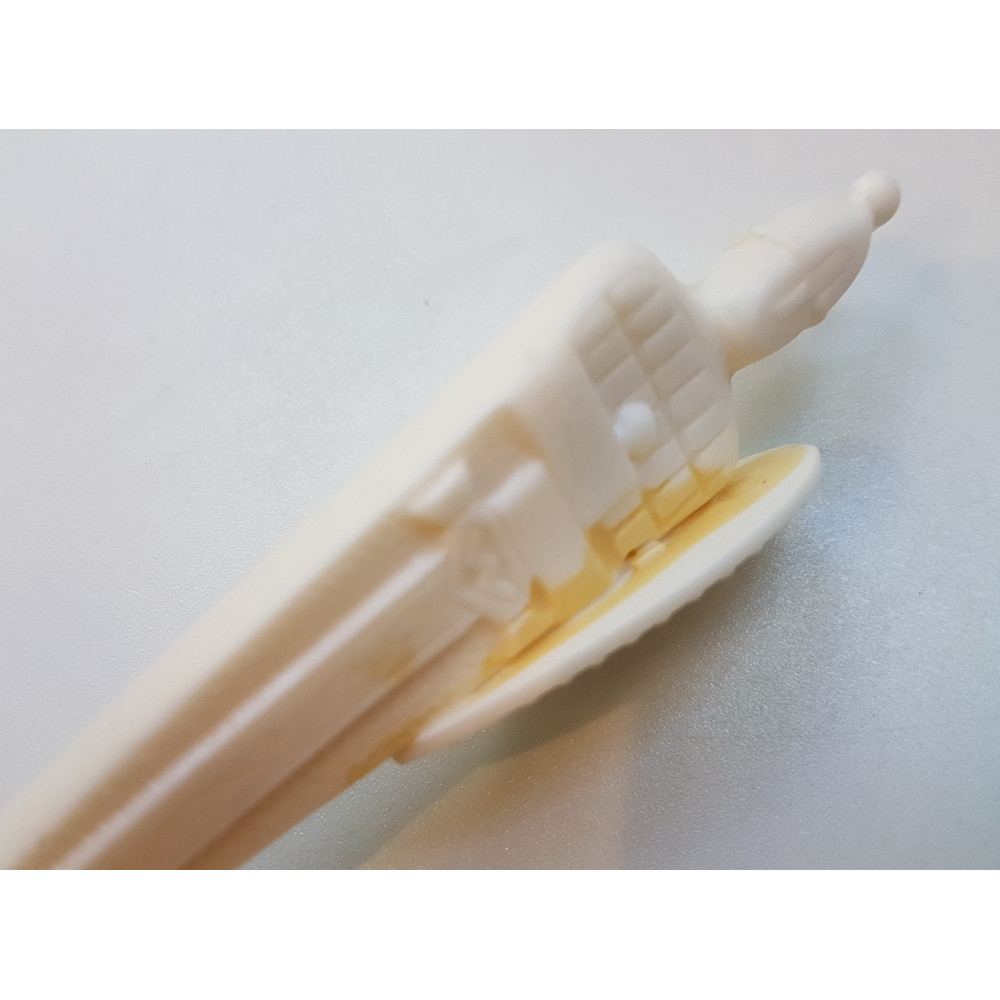 9 USSR Vintage CHESS Red&White Plastic 1986.jpg