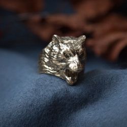 Cougar massive ring for man. Puma handcrafted jewelry. Heavy Animal Totem. Panther Present for him