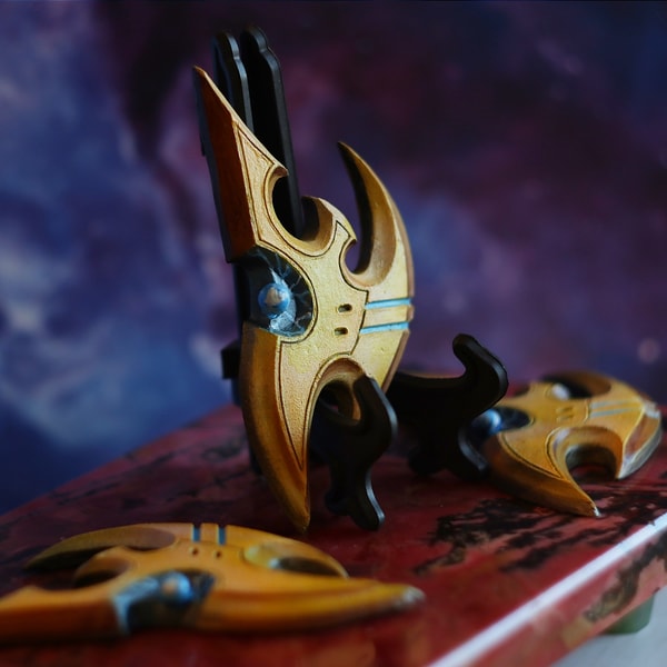 Protoss emblem magnet - Inspire Uplift
