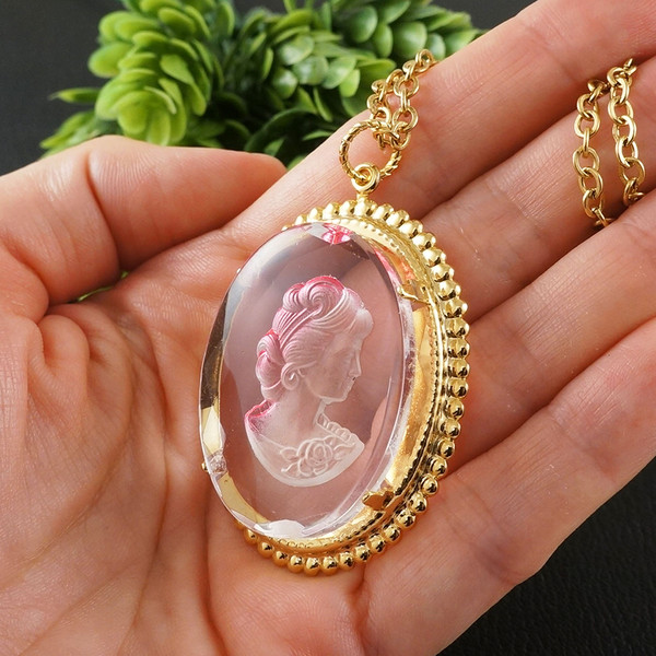 pink-lady-intaglio-necklace