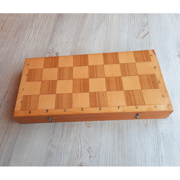 wood_plastic_chess1.jpg