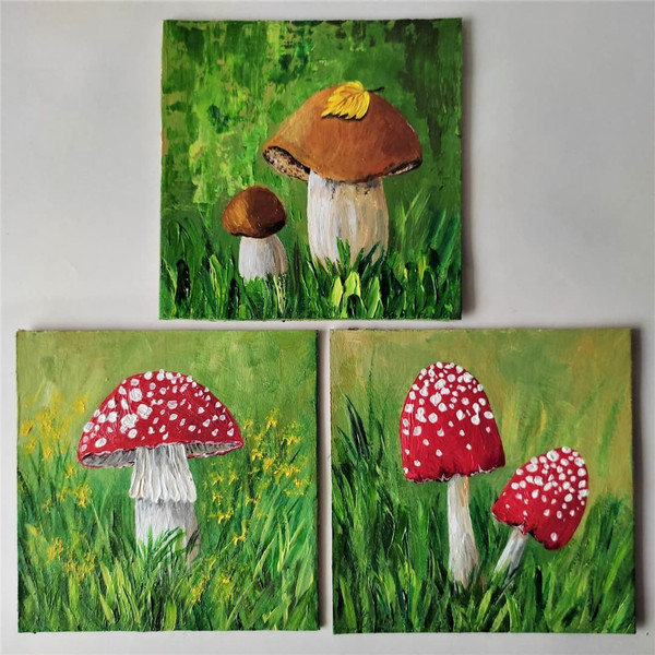 Handwritten-set-of-three-mushrooms-fly-agaric-by-acrylic-paints-1.jpg