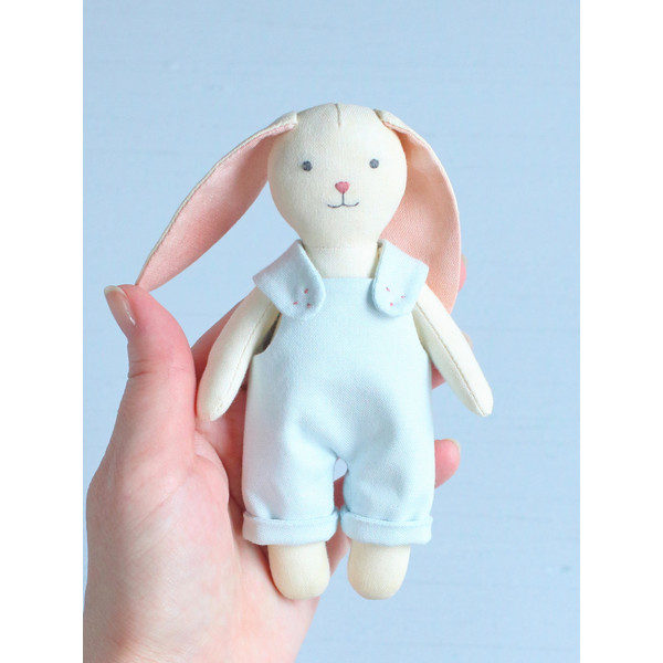 mini-bunny-with-sleeping-basket-sewing-pattern-12.jpg