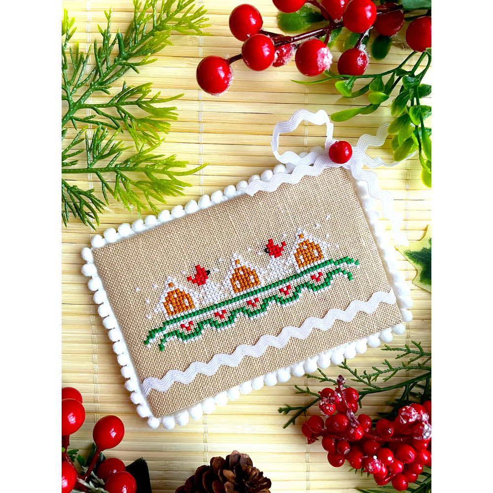 Christmas Cardinal Shelf 2.jpg