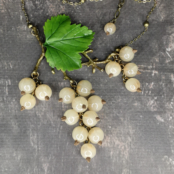 jewelry-set-with-white-currant-berries-on-bronze-branches-and-chains.jpg