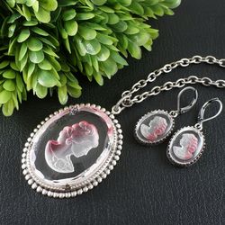 Vintage Lady Intaglio Necklace and Earrings Pink Fuchsia Clear Vintage Glass Lady Girl Intaglio Cameo Jewelry Set 7622