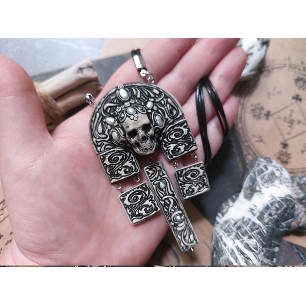 skull decor pendant necklace