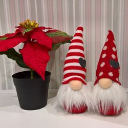 Nordic Xmas Home Decoration Swedish Scandinavian Tomte Plush Christmas Red with stripes and polka dot Gnome