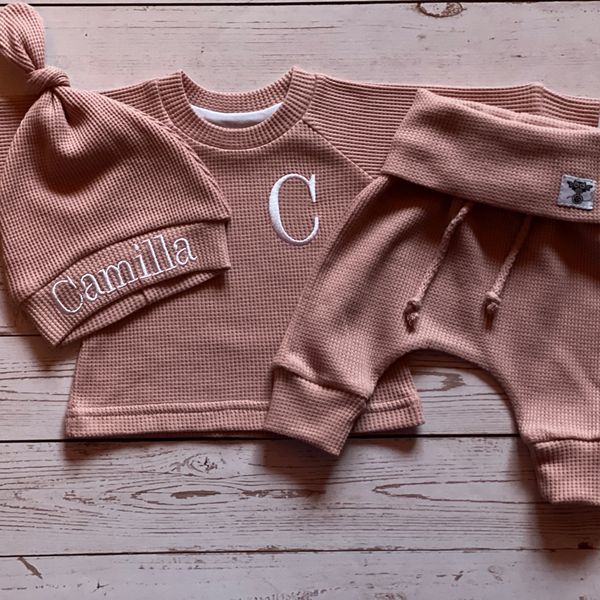 Personalized-baby-girl-coming-home-outfit-as-baby-shower-gift-for-girl-2.jpg