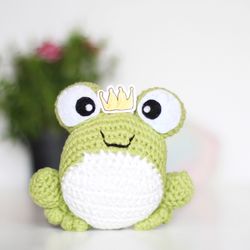 Crochet pattern frog, DIY Amigurumi Frog pattern, PDF Digital Download, cute green toad easy pattern