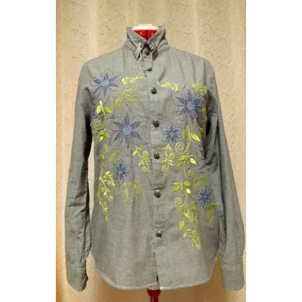blouse-shabby-chic-design-by-machine-embroidery.jpg