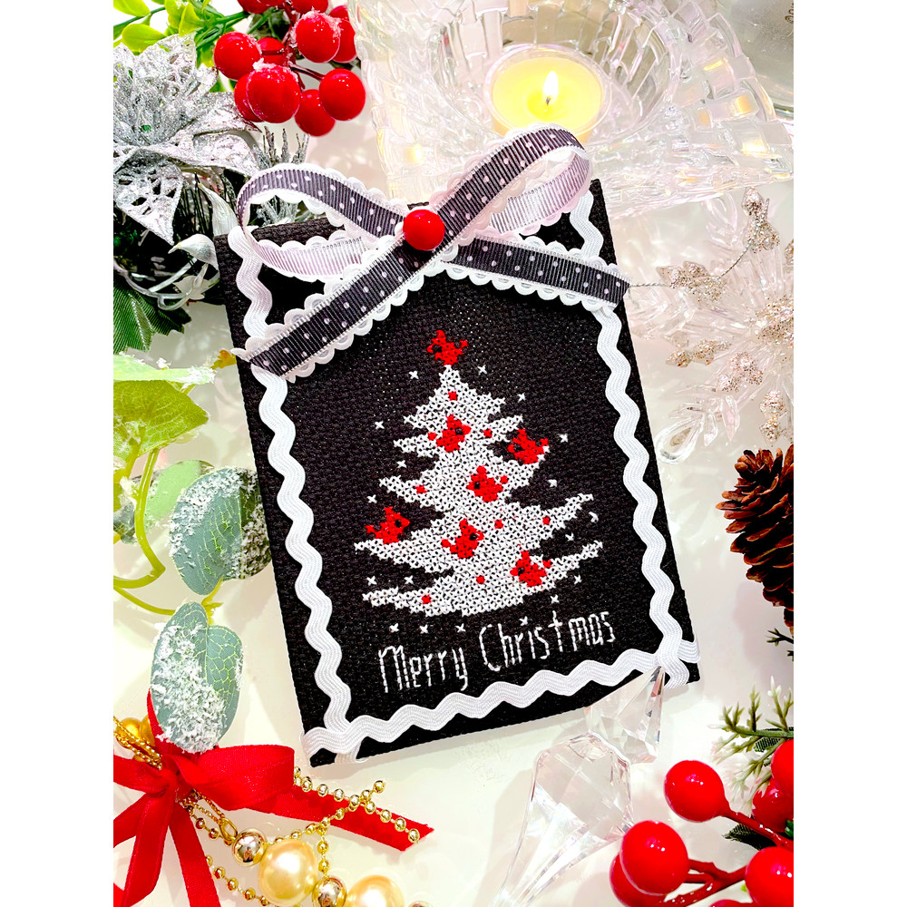 Cardinal White Christmas Tree new 3.jpg