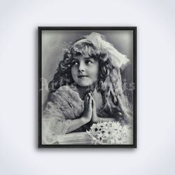 Little girl praying photo, Grete Reinwald, Edwardian child portrait art, print, poster (Digital Download)