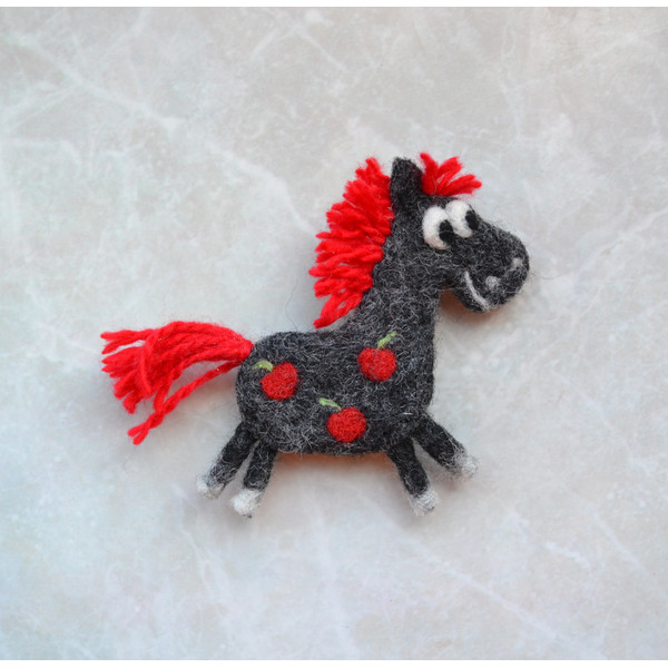 Funny-horse-brooch-Animal-Horse-Lover-jewelry-gift