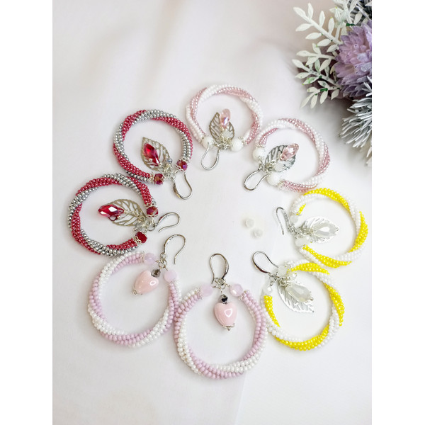 Set-of-bridesmaid-earrings-multicoloured.jpg