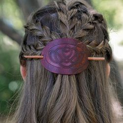 Leather hair slide with celtic knot. Celtic barrette for women. Stick barrette for celtic wedding. Medieval barrette