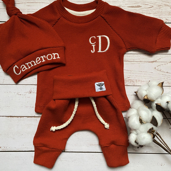 Terracotta-newborn-coming-home-outfit-Personalized-baby-gift-Minimalist-baby-clothes.jpg
