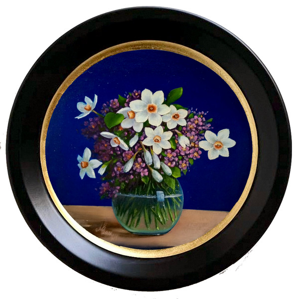 Bouquet with daffodils and violets..png