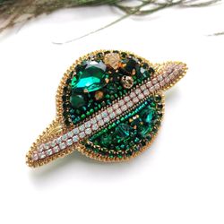 Green Saturn brooch, beaded brooch, embroidered brooch, space pin, planet pin, brooch pin, handmade brooch, gift for her