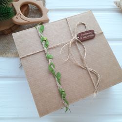 Gift wrapping  / gift box
