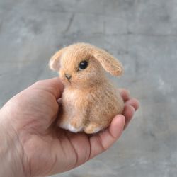 Cute mini holland lop bunny rabbit figurine Custom bunny felt toy wool miniature Cute realistic bunny sculpture