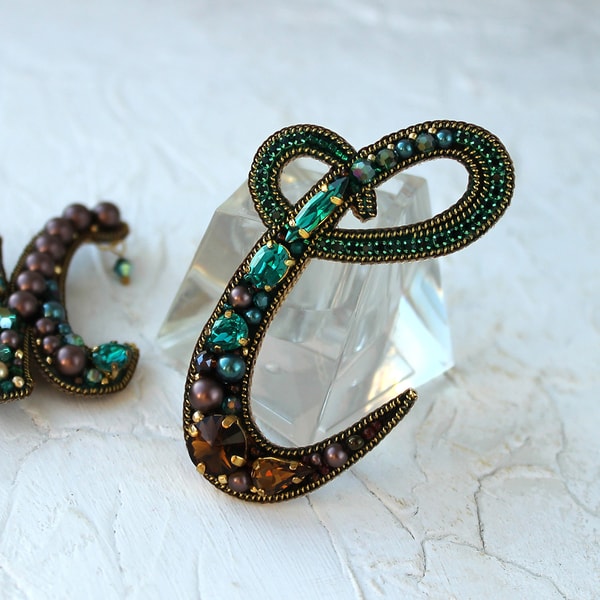 Custom Letter Brooch Pin Handmade. Embroidered Name Pin. Eme | Inspire ...