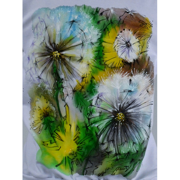 .jpgwhite- girl- hoodies- fabric- painted- clothes-dandelion- drawing- wearable- art 1