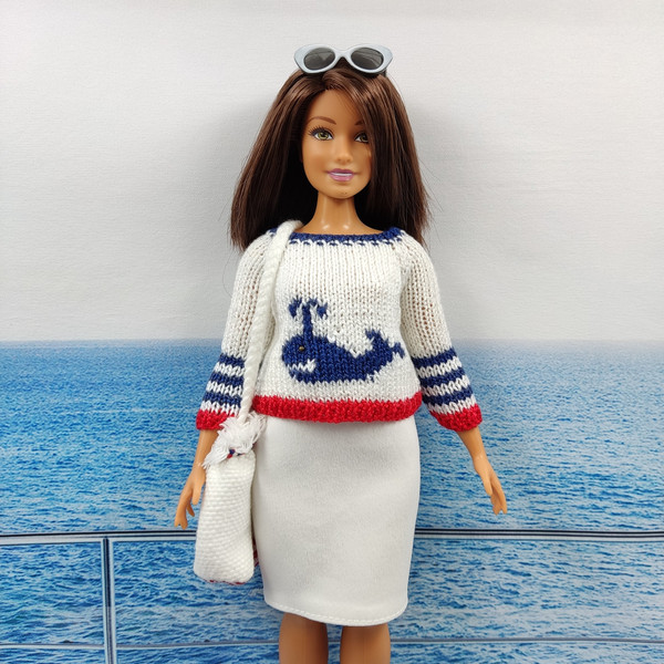 barbie curvy white skirt.jpg