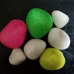 White & Multicolored Mixed Pebbles Size 1.5 To 2 Inches ( 25 Pieces )