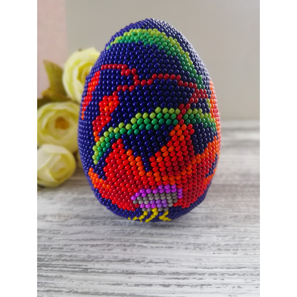 Easter beaded egg