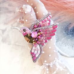 Hummingbird brooch, Hummingbird jewelry, rainbow hummingbird, bird jewelry, hummingbird jewelry, hummingbird lover