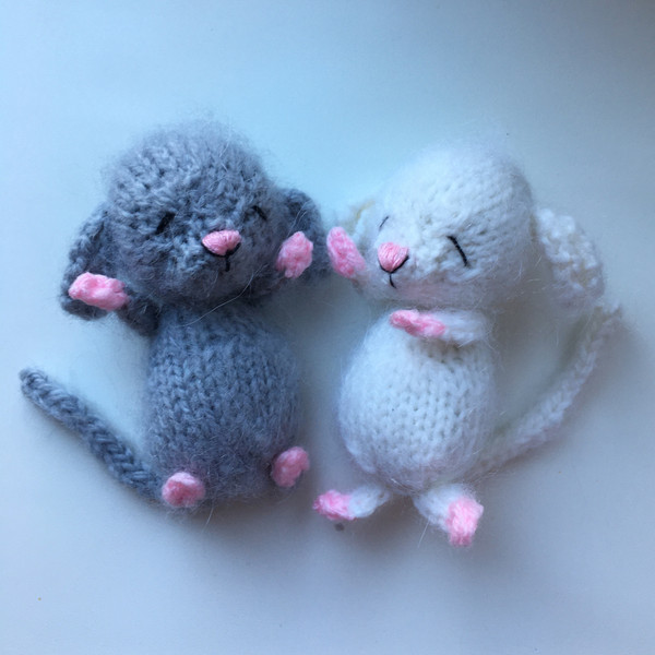 knitted little mouse